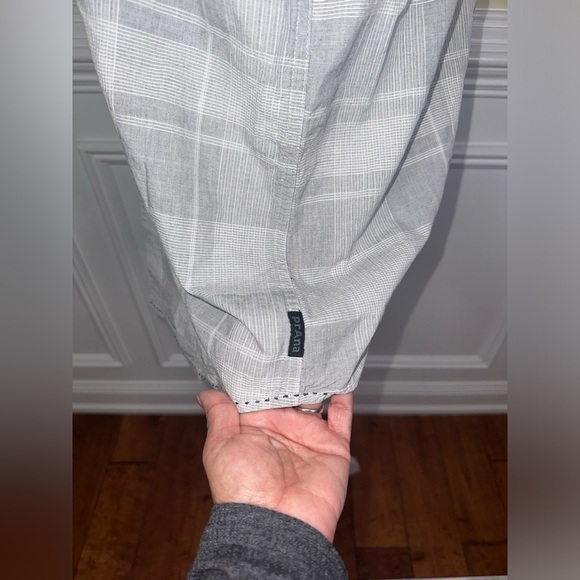 Prana Men’s Button Down Collared Grey Short Sleeve Shirt Size Medium - Picture 4 of 8